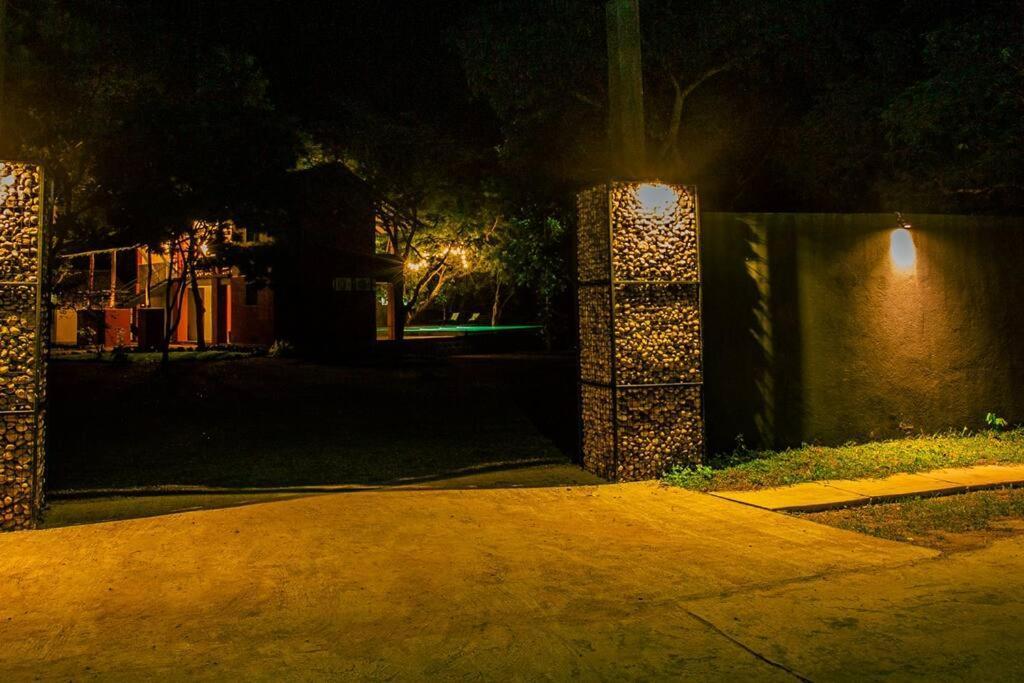 Yaal By Aryaana - Villa In Yala Tissamaharama Buitenkant foto